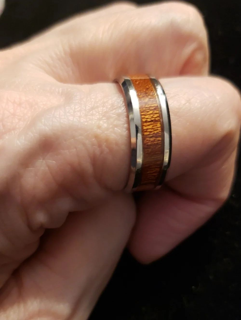 NEW Men's Polished Metal Wedding Band, Size 11, Looks Like Stainless/Koa Wood.